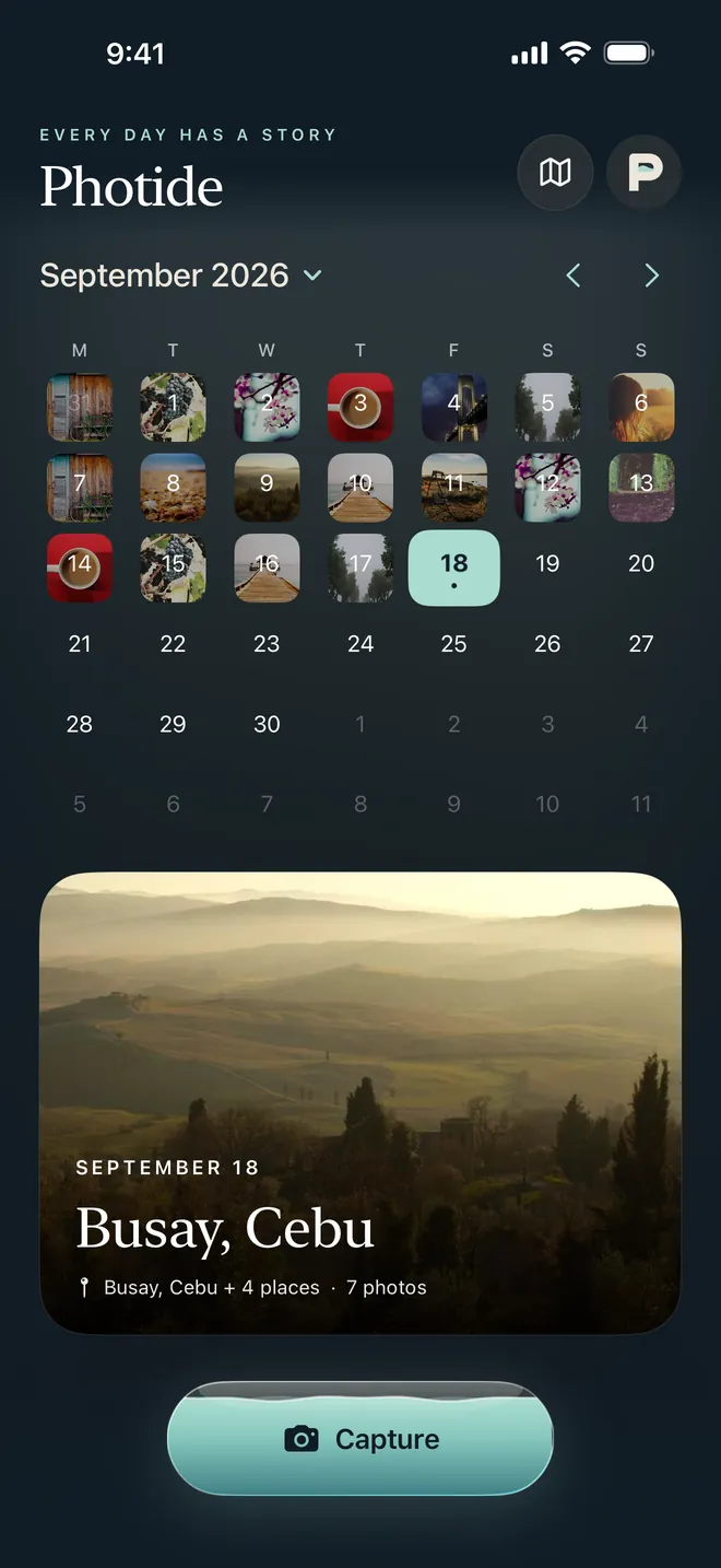 Photide calendar showing a photo for each day and a Capture button